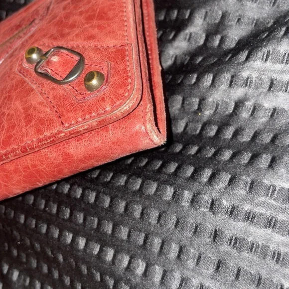 ❤️❤️SOLD❤️❤️BALENCIAGA LONG WALLET - Picture 6 of 6